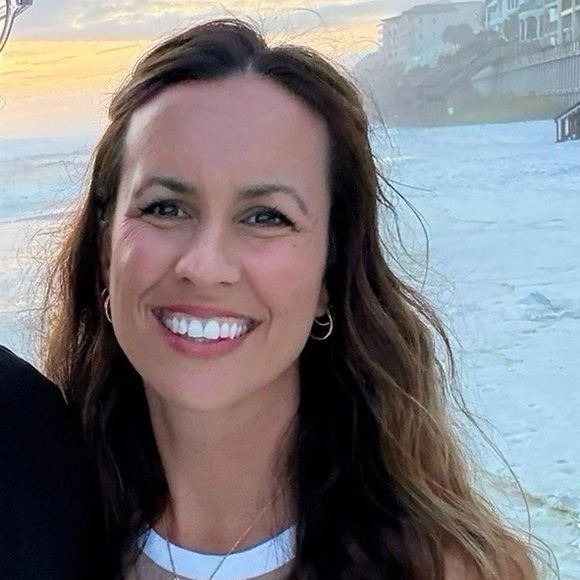 Meet your Posher, Samantha - Picture 2 of 2